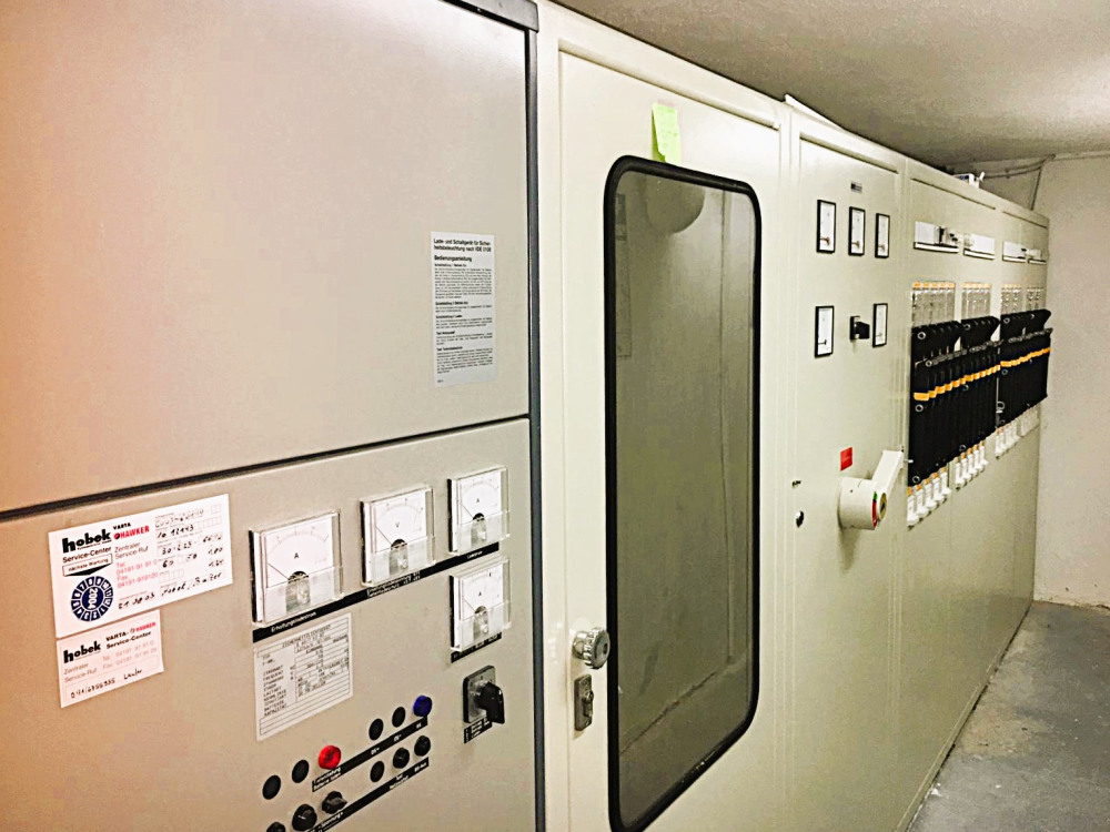 Elektroanschluss im Keller des Bestands